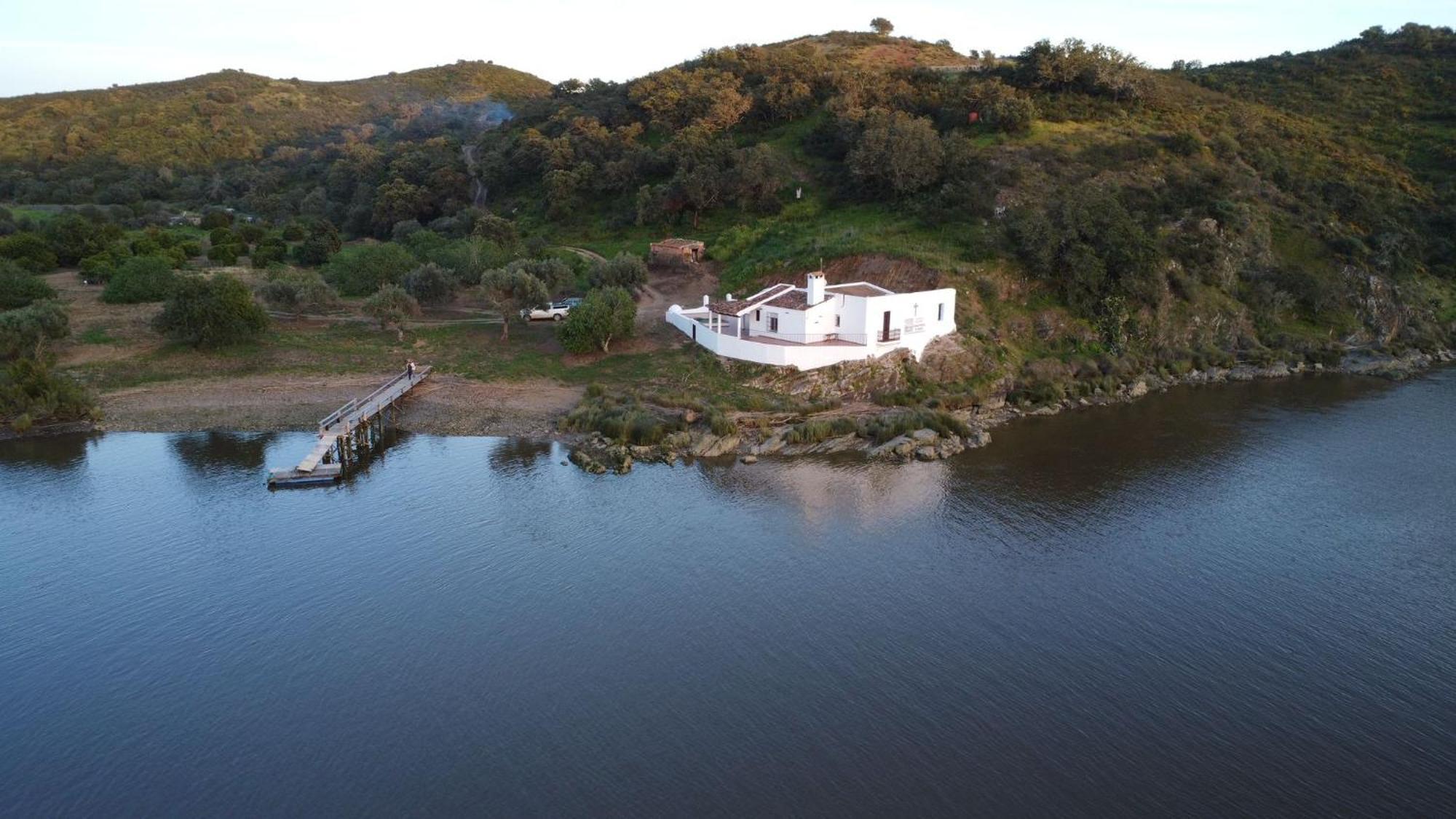 הואלבה Magnifica Casa A Orillas Del Guadiana מראה חיצוני תמונה