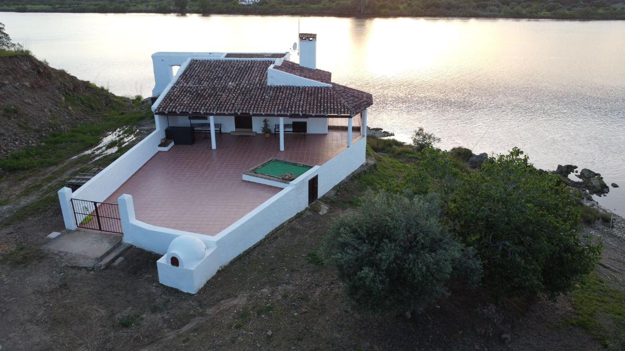 הואלבה Magnifica Casa A Orillas Del Guadiana מראה חיצוני תמונה