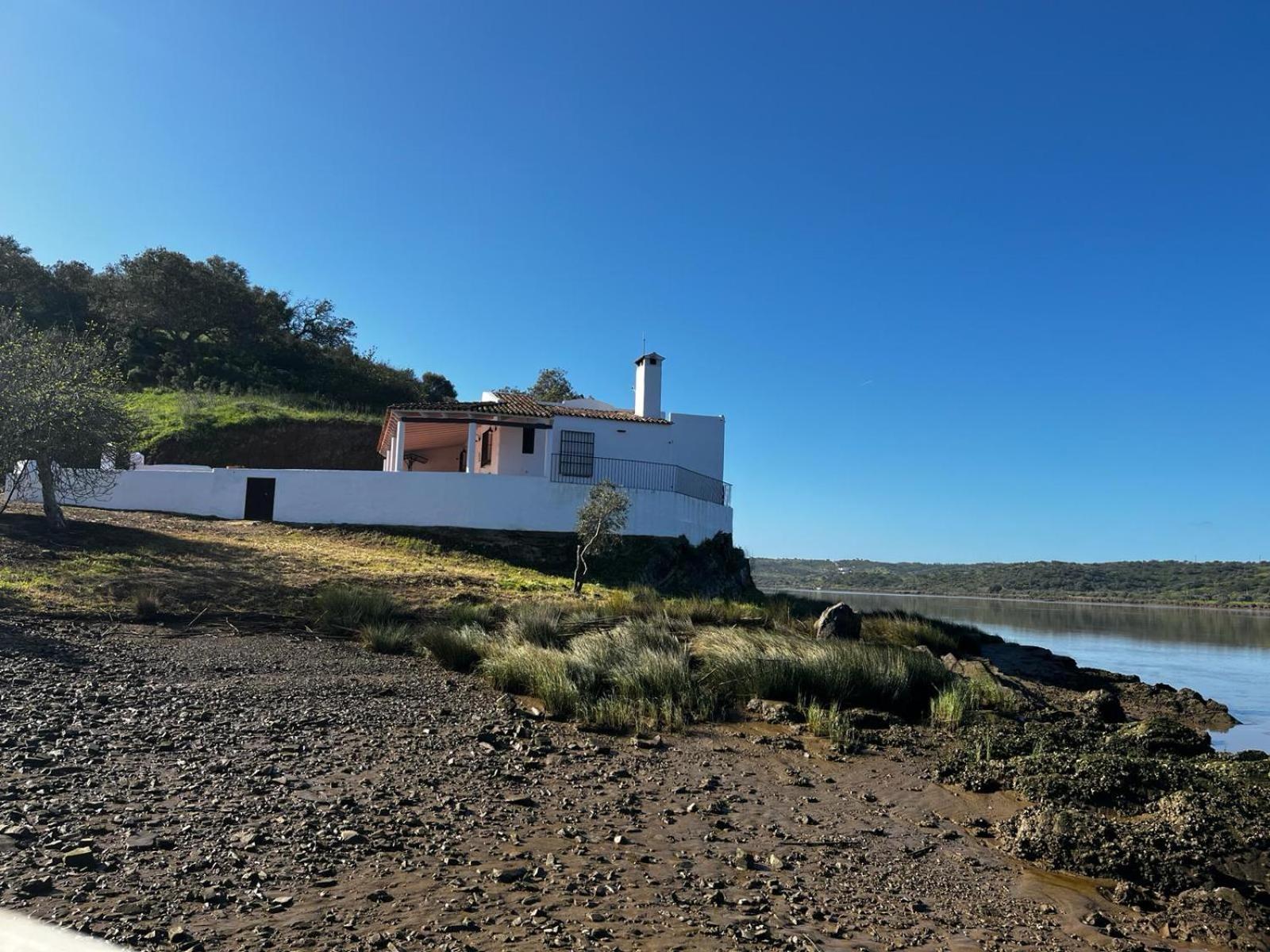 הואלבה Magnifica Casa A Orillas Del Guadiana מראה חיצוני תמונה
