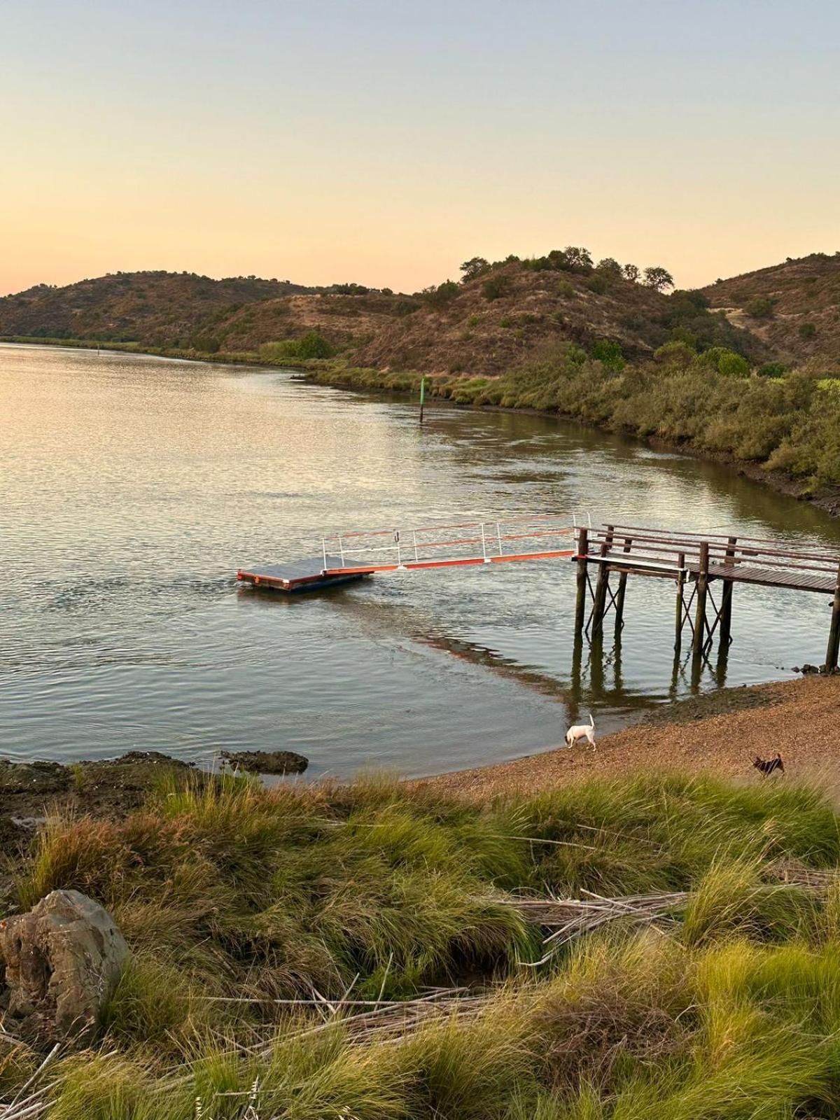 הואלבה Magnifica Casa A Orillas Del Guadiana מראה חיצוני תמונה